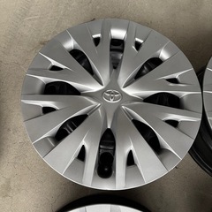 ヤリス　ハイブリッドZ 純正ホイール4本　スタッドレス用にどうぞの画像