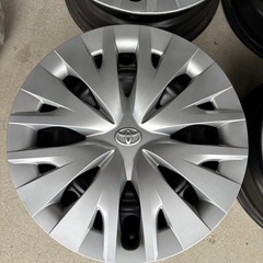 ヤリス　ハイブリッドZ 純正ホイール4本　スタッドレス用にどうぞの画像