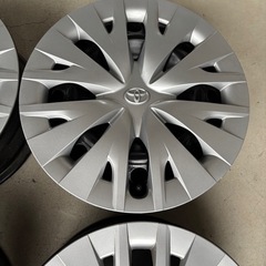 ヤリス　ハイブリッドZ 純正ホイール4本　スタッドレス用にどうぞの画像