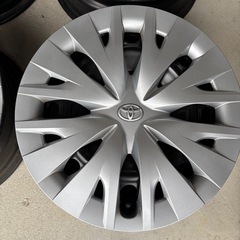 ヤリス　ハイブリッドZ 純正ホイール4本　スタッドレス用にどうぞの画像