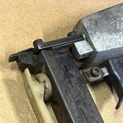 	マキタ makita エアタッカ AT425 4㎜ 常圧の画像