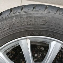 スタッドレスタイヤの画像