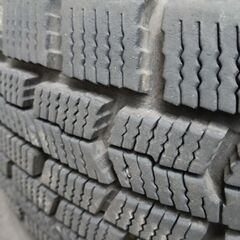 スタッドレスタイヤの画像
