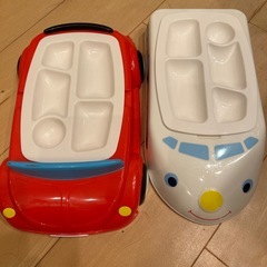 お子様ランチの入れ物の画像