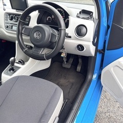 【フォルクスワーゲン up! 2ドア ブルー 平成26年式】の画像