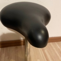 ブリヂストン　アルベルト　低床サドル(27.2)　　　の画像