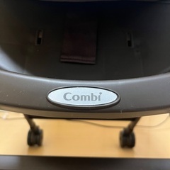 電動式ハイローチェアcombiの画像