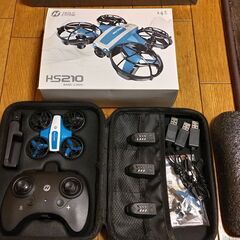 さしあげます。ディズニー掛け時計＆室内用カメラ付き小型ドローンの画像