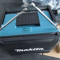 マキタ　コンボキット　CK1010　展示品　ラジオ付TV　LEDワークライト　充電器　充電池　ソフトケースの画像