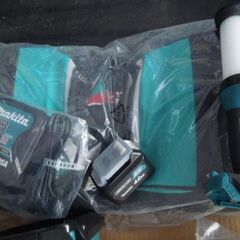 マキタ　コンボキット　CK1010　展示品　ラジオ付TV　LEDワークライト　充電器　充電池　ソフトケースの画像