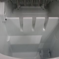 ブレイン BR-570 高速製氷機 中古品 6～13分高速製氷 大小2サイズ 【ハンズクラフト宜野湾店】の画像