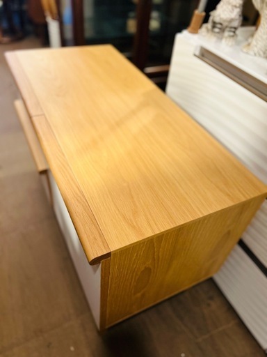 《売約済》【8万円】IDEE idée STILT SIDEBOARD S イデー スティルト サイドボード S キャビネット リビング収納 収納家具 木製サイドボード 北欧モダン デザイナーズ家具 ナチュラル収納 ローボード サイドキャビネット 小型サイドボード 日本ブランド家具 interior storage wooden sideboard nordic modern designer furniture