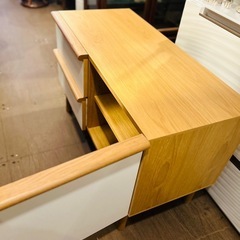 【8万円】IDEE idée STILT SIDEBOARD S イデー スティルト サイドボード S キャビネット リビング収納 収納家具 木製サイドボード 北欧モダン デザイナーズ家具 ナチュラル収納 ローボード サイドキャビネット 小型サイドボード 日本ブランド家具 interior storage wooden sideboard nordic modern designer furnitureの画像