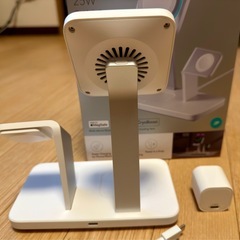 【新品同様】ESR 25W 3in1 MagSafe充電器 Apple認定の画像