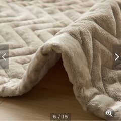 新品未使用/マイクロファイバーのキルトラグ/オフホワイト/130×190の画像