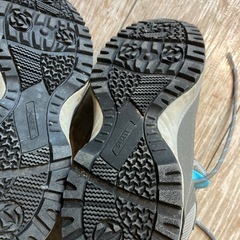 雪の日の外出用にいかがですか、
美品、 トレッキングブーツの画像