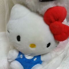 ハローキティ　ぬいぐるみ大中小＆ミニフィギュア5点セットの画像