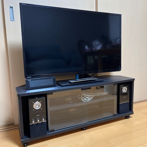 東芝TV39インチ　&テレビ台&スピーカー&電波時計