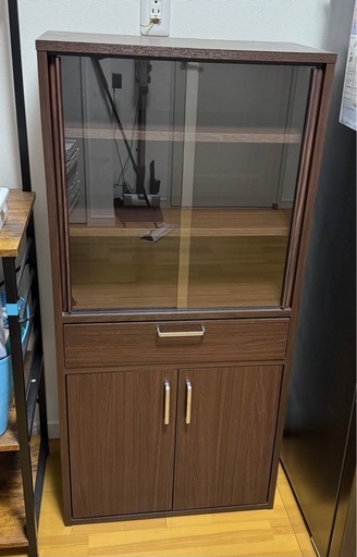 食器棚 (ㅤㅤㅤㅤㅤシ) ケーブル八幡宮山上の収納家具《食器棚