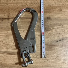 工具バッグと安全帯カラビナセットの画像