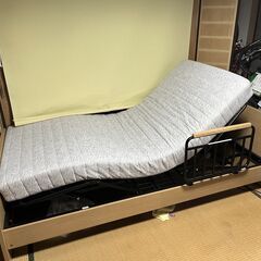 電動シングルベッド+マッドレスの画像