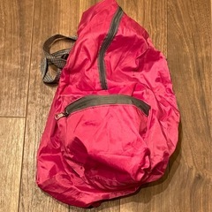 折りたたみできるピンクのコンパクトバッグ 数回のみ使用の画像