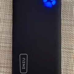 モバイルバッテリー　黒 10000mAh 小型 3台同時充電 専用袋付きの画像