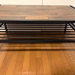 木目×黒スチール 	•	下段棚つきローテーブルの画像