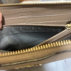 FURLA フルラ　ベージュ　長財布　ファスナー財布 ラウンドファスナーの画像
