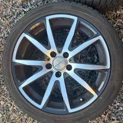 スタッドレスタイヤホイール 4本セット
　18インチ　の画像