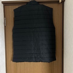 メンズダウンベストの画像