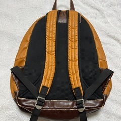 Travis リュックの画像