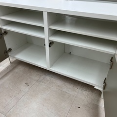 ◇ドリーム尼崎1号館◇ 【ジモティー割引対象商品】IKEA ベスト TVボード WHTの画像