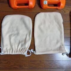 湯たんぽ２個♨️湯たんぽ袋２個♨️子供用枕２個の画像