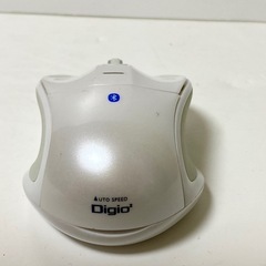 ワイヤレスマウス MUS-BKT111WBluetooth 静音BlueLEDの画像