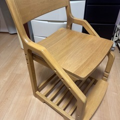 木製チェア（足高こたつにぴったりの高さ／キャスター付き）の画像