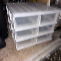 キャスター付き収納ケースの画像