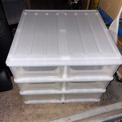 キャスター付き収納ケースの画像