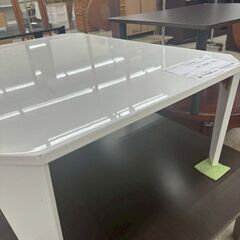 ★リユースのサカイ高崎店★TJ13772 (株)ニトリ 折りたたみテーブル 白 H31.5×D60×W90 クリーニング済みの画像