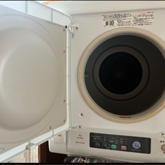 日立　DE-N60WV 除湿形電気衣類乾燥機
の画像
