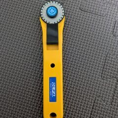 ミシン目ロータリーカッター（OLFA）直径28mmの画像