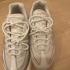 NIKE 24.5 細め　 の画像