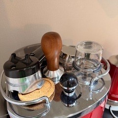 イタリア赤　デロンギ　エスプレッソマシン おまけ付きの画像