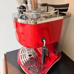 イタリア赤　デロンギ　エスプレッソマシン おまけ付きの画像