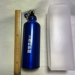 【新品・未使用】カラビナ付き アルミスリムボトル の画像