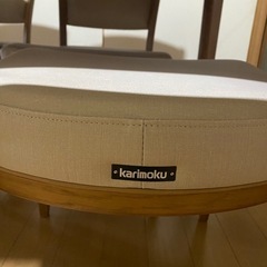 カリモクダイニングセット　テーブル　椅子の画像