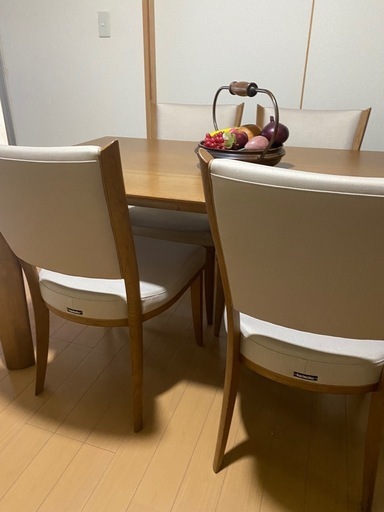 カリモクダイニングセット　テーブル　椅子