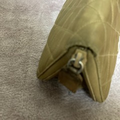 プラダ　　ナイロン　長財布　の画像