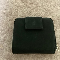 プラダ　ナイロン　二つ折財布財布の画像