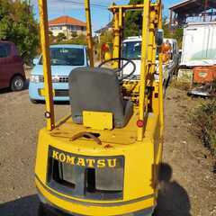 コマツ フォークリフトの画像